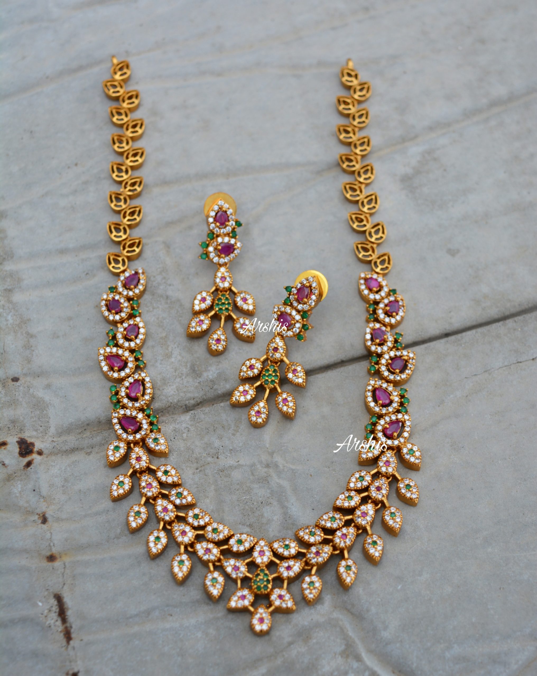 Beautiful Diamond alike Necklace - South India Jewels