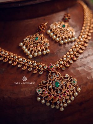 Elegant Traditional Designer Necklace-01