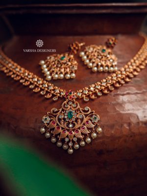 Elegant Traditional Designer Necklace-02