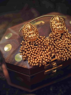 Matte Finish Temple Gungru Chandbali Earrings-01