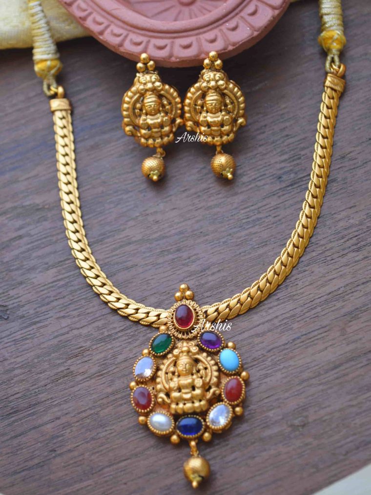 Simple Navarathna Lakshmi Pendant Necklace-01