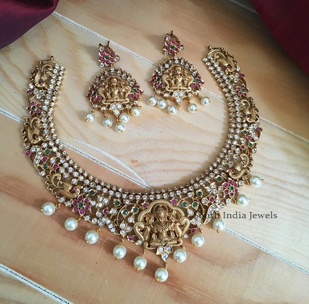 Elegant Lakshmi Pendant Necklace with Earrings