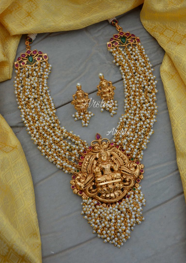 Lakshmi Pendant Guttapusalu Necklace - South India Jewels