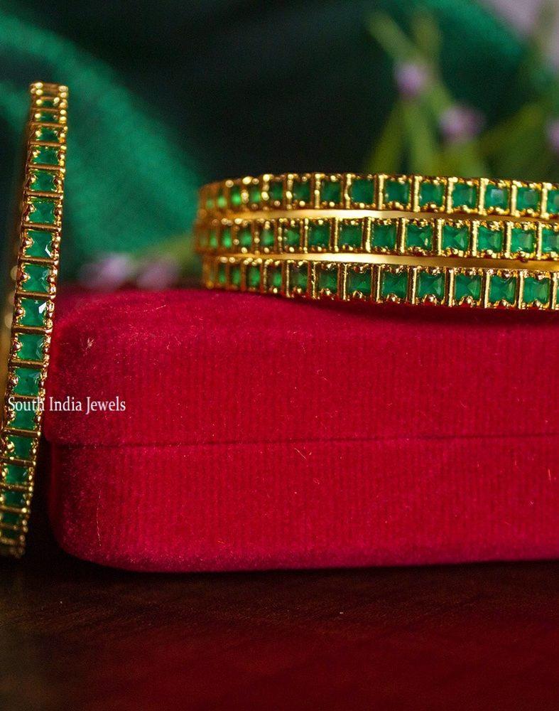 Traditional Emerald Stone Four Set of Bangles-01