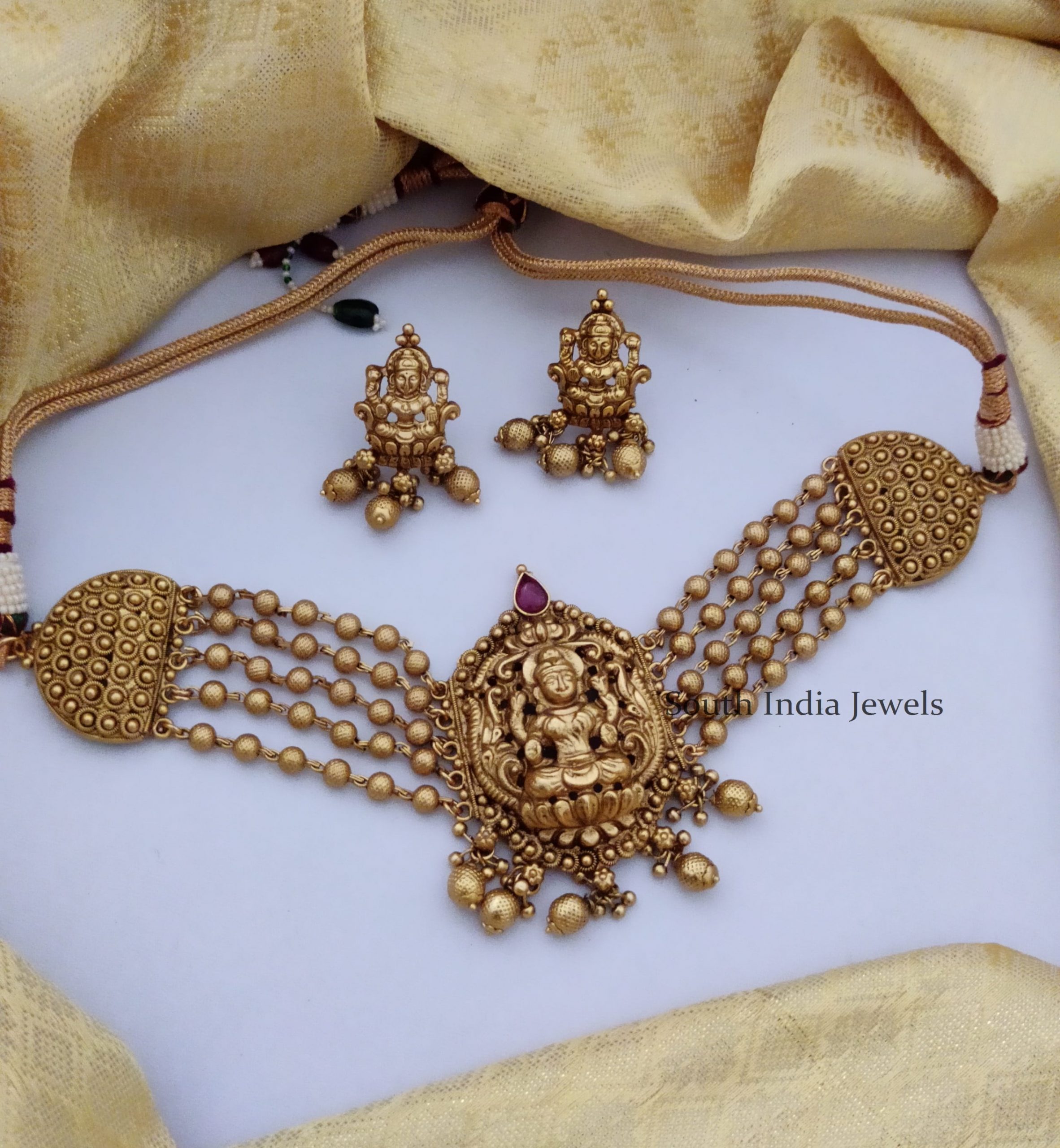 Antique Temple Lakshmi Gold Beaded Choker-01