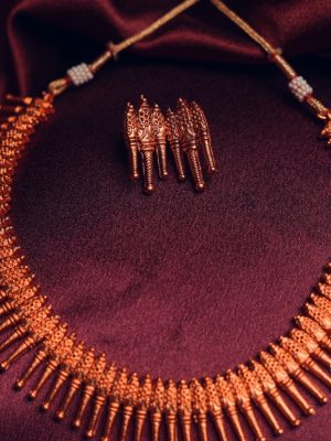 Imitation Spike Necklace with Earrings