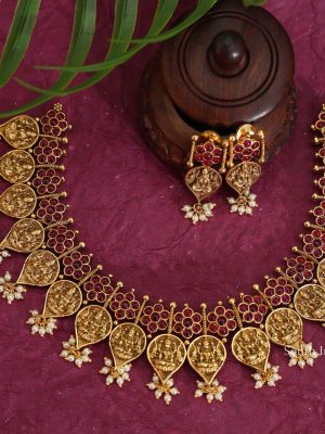 Elegant Leaf Shaped Lakshmi Coin Necklace