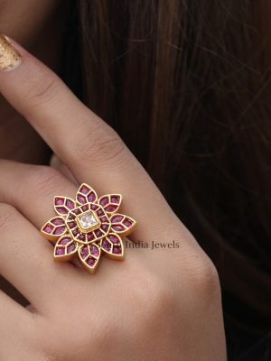 Elegant Sunflower Design Finger Ring