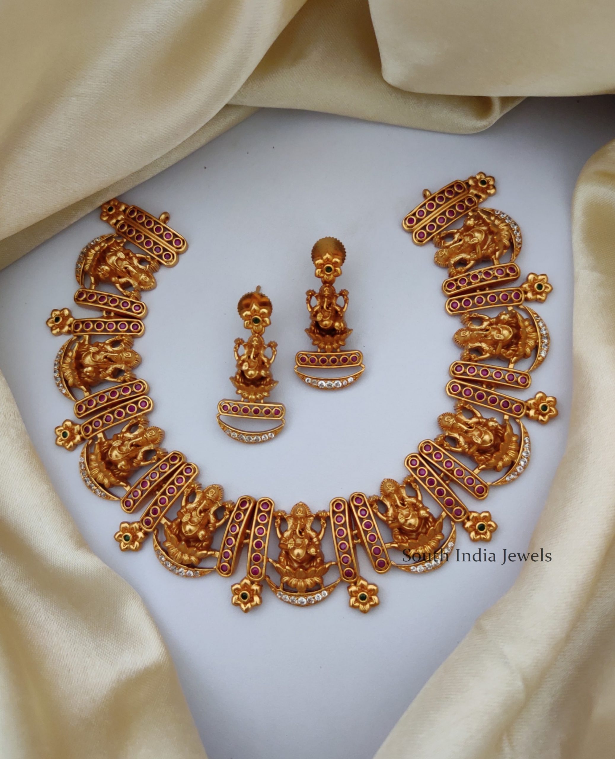 Unique Ganesha Design Matte Finish Necklace