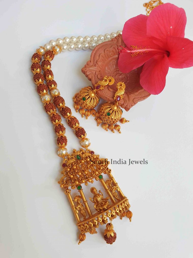 Antique Temple Lakshmi Pendant Necklace (2)