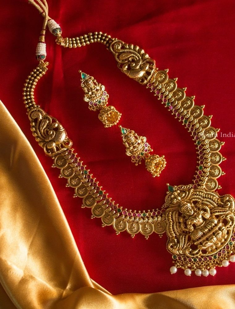 Beautiful Traditional Temple Set