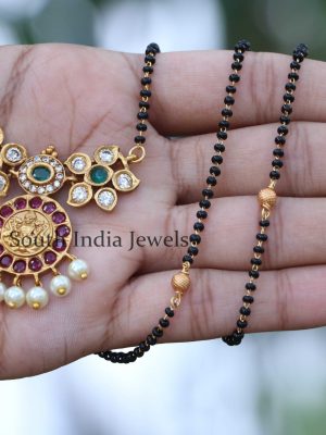 Classic Lakshmi Pendant Mangalsutra (2)