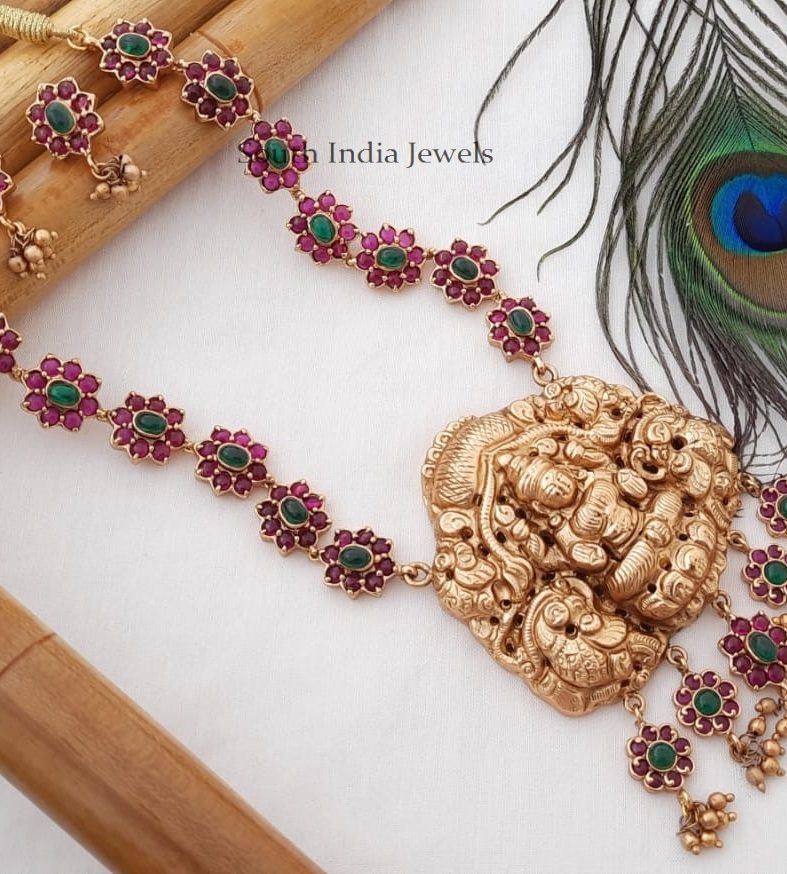 Elegant Kemp Stone Lakshmi Necklace