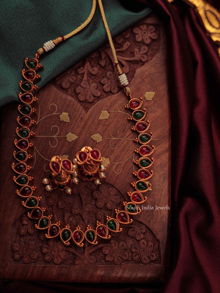 Exquisite Paisley Antique Finish Necklace-02