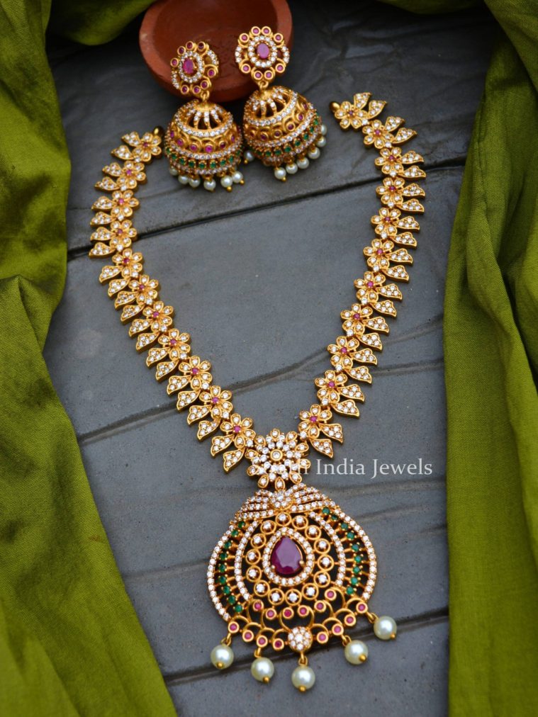 Gorgeous Flower Design AD Necklace