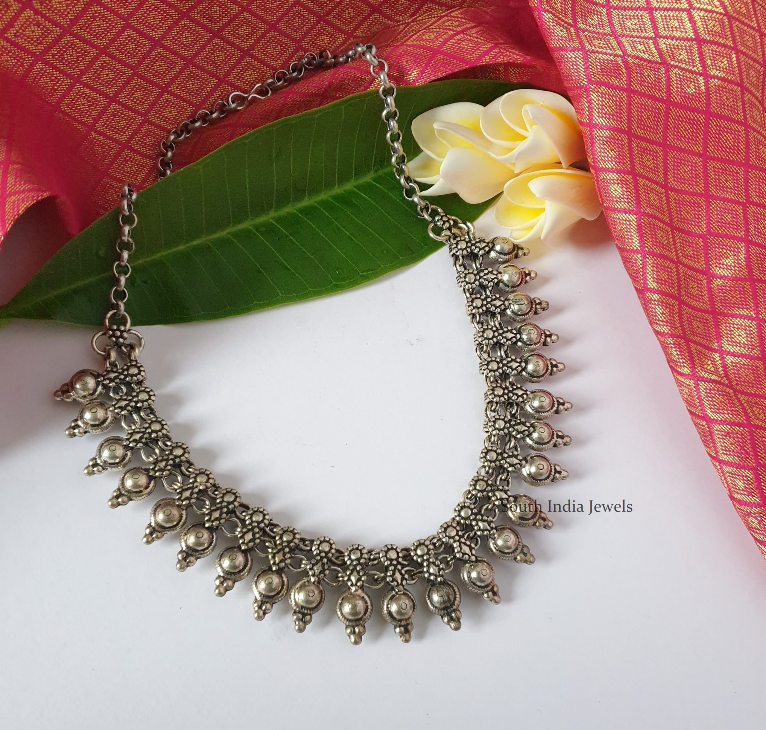 Premium Floral German Silver Necklace-01