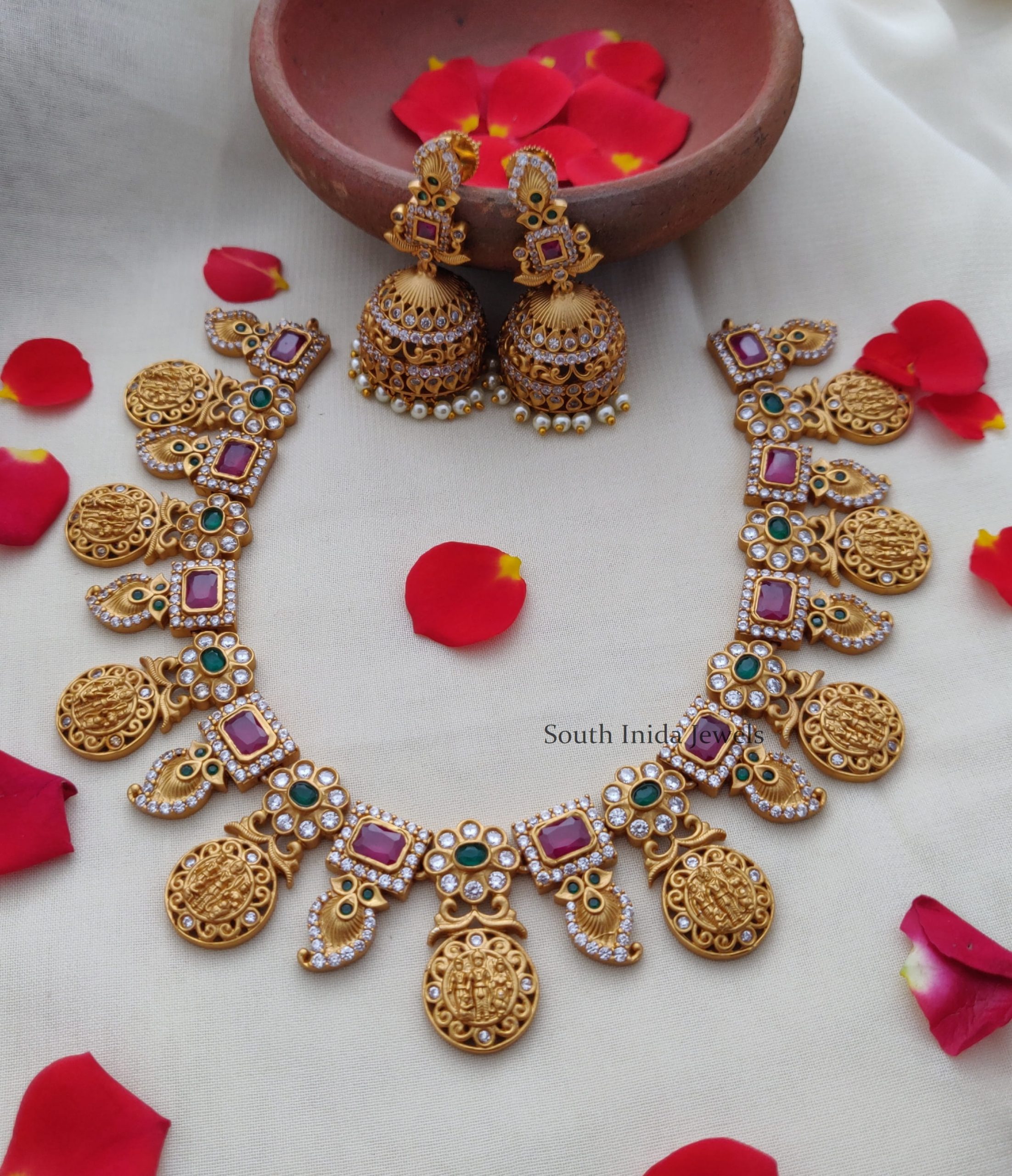 Traditional Red and Green Ram Parivar Necklace