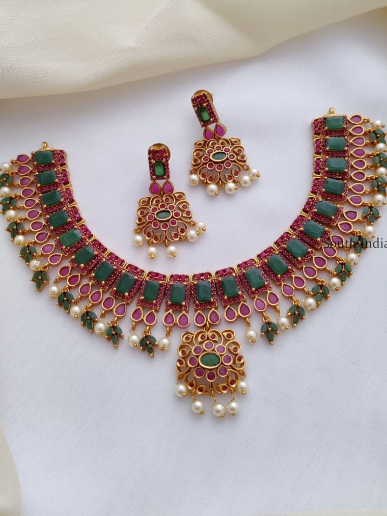 Traditional Red and Green AD Necklace