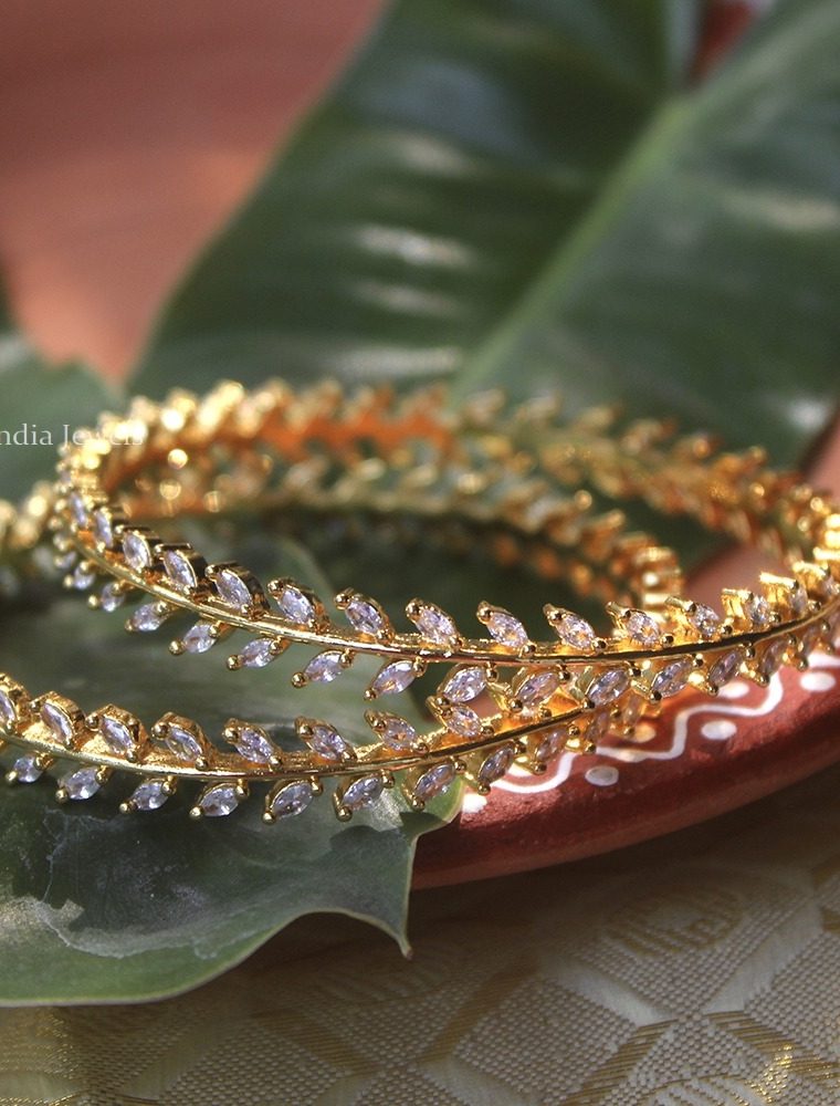 Gorgeous Leaf Design Bangles