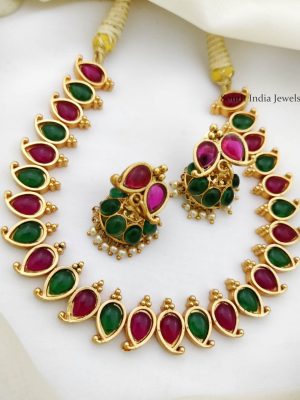 Trendy Kemp & Green Color Necklace