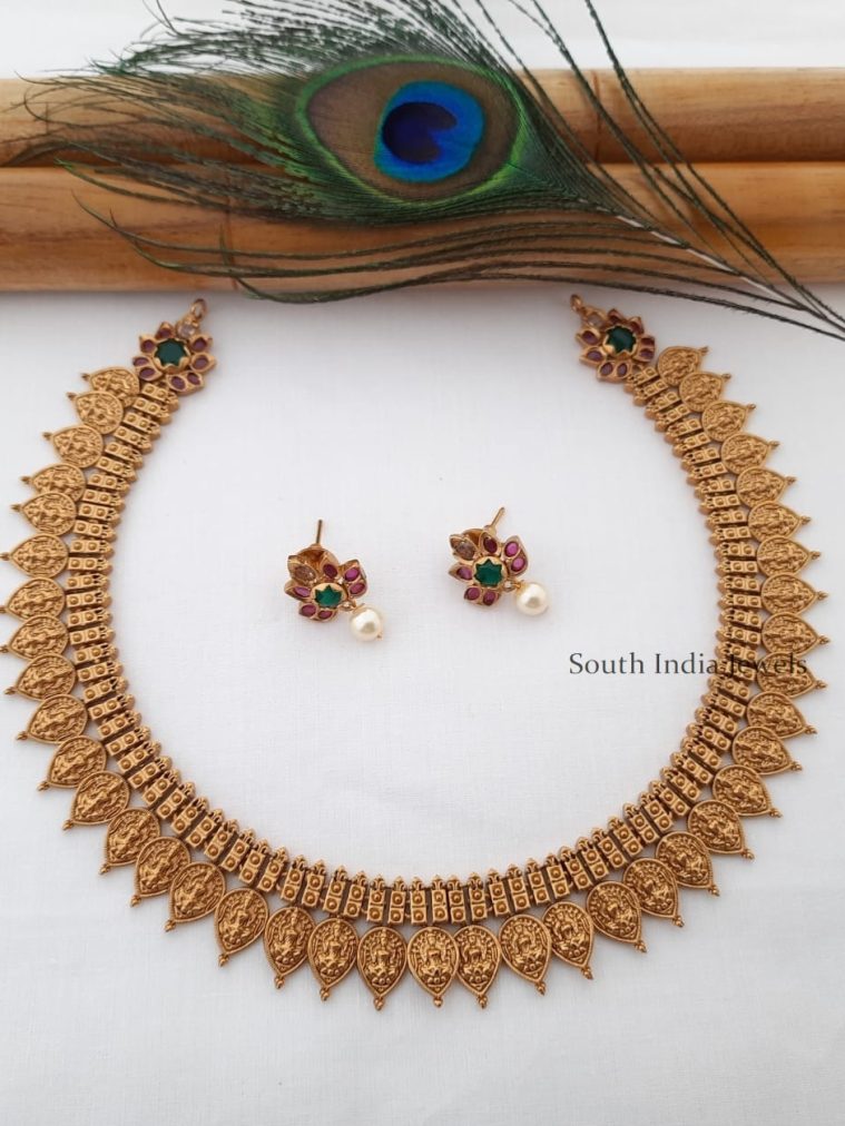 Trendy Matte Finish Lakshmi Necklace