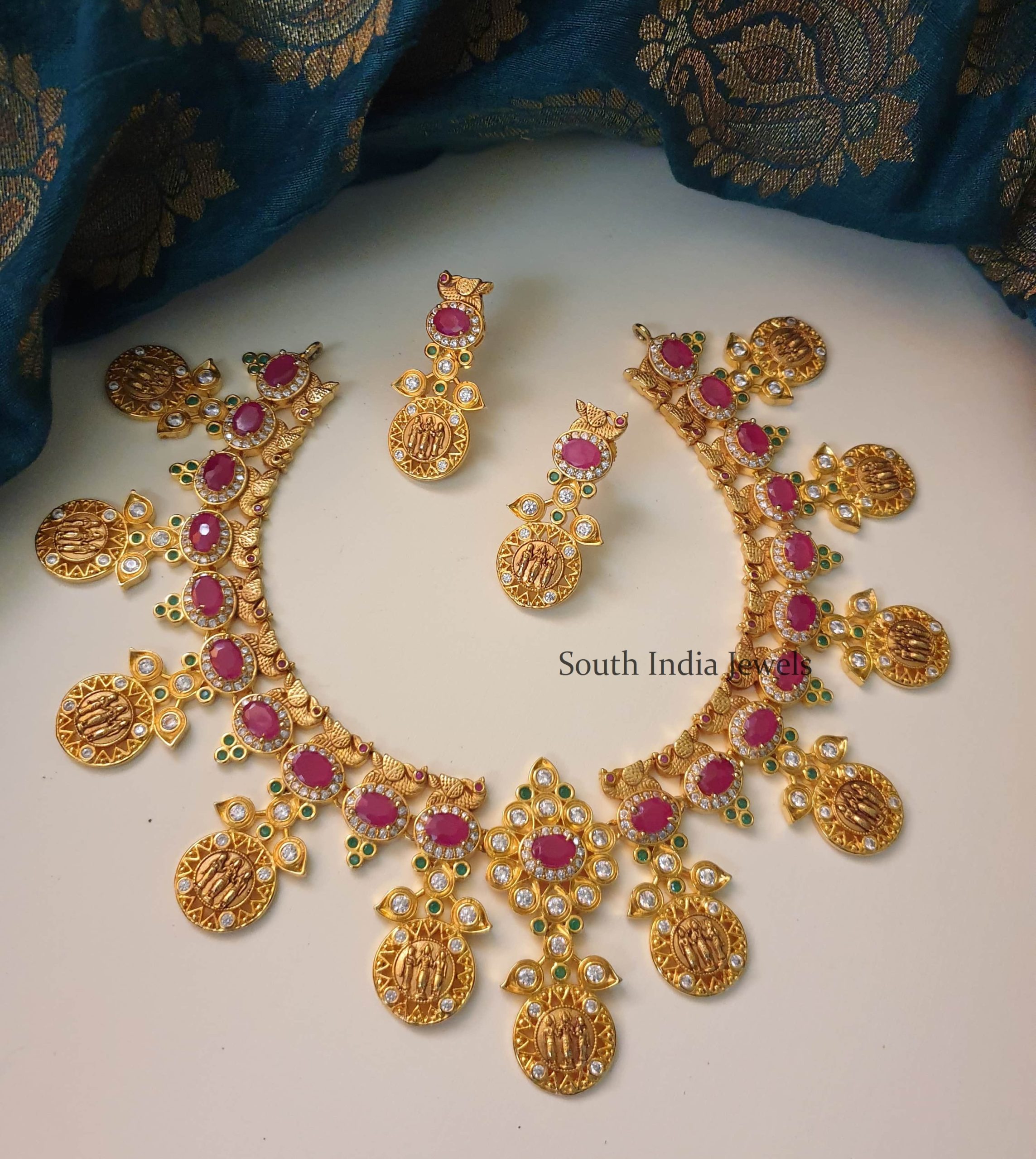 Unique Ram Parivar Design Necklace