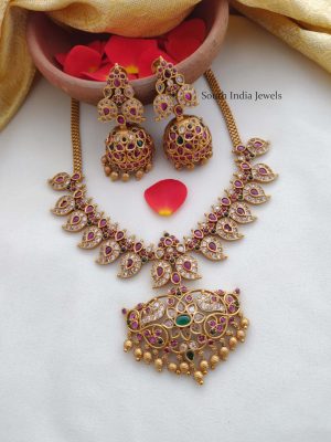 Gorgeous Kemp & Green Mango Necklace