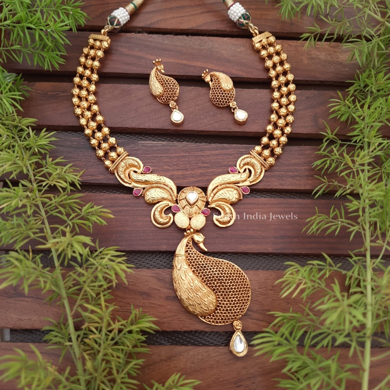 Mira Matte Gold Peacock Necklace For Girls– YOSHA ART JEWELLERY