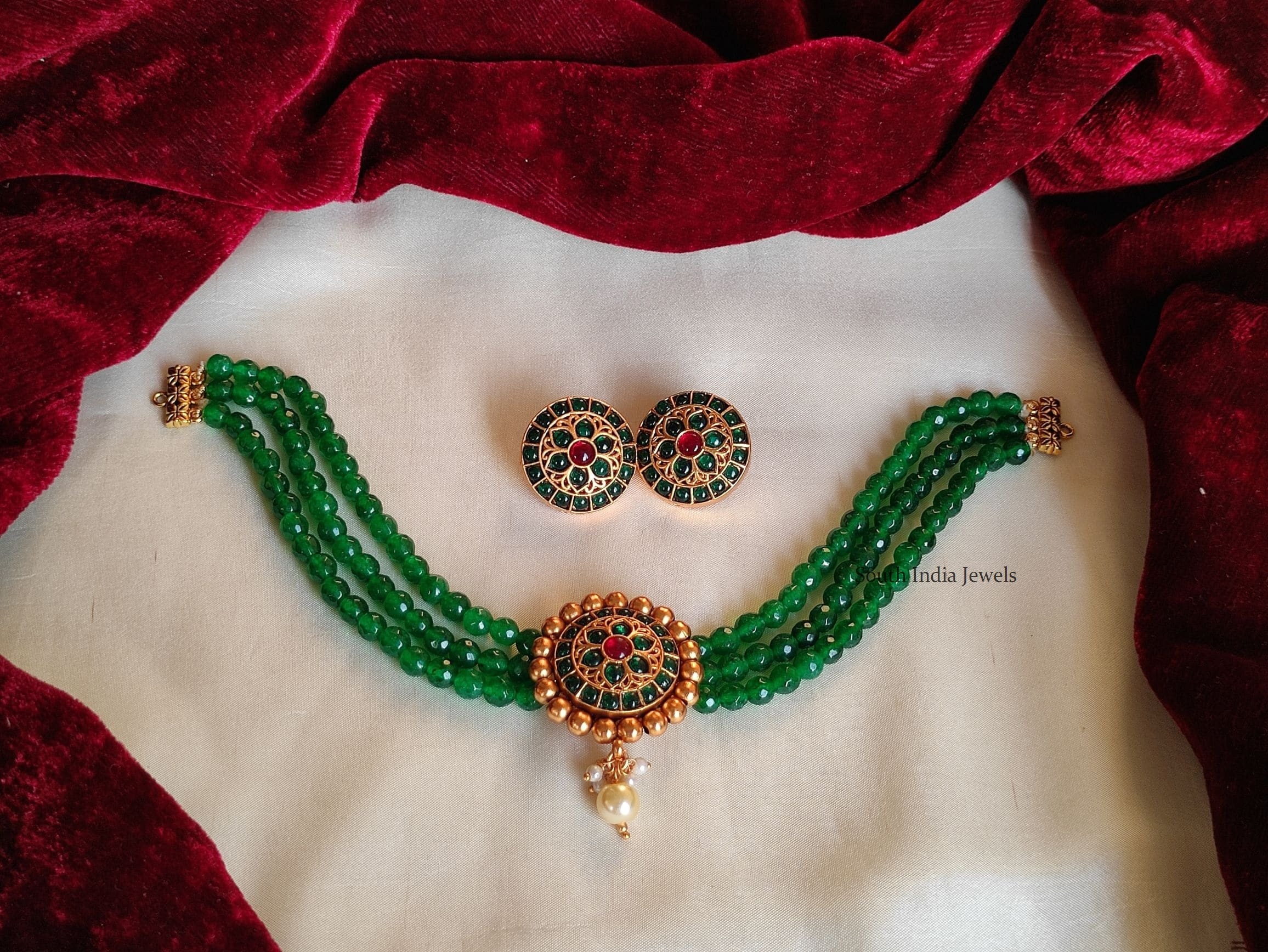 Traditional Green Beads Choker