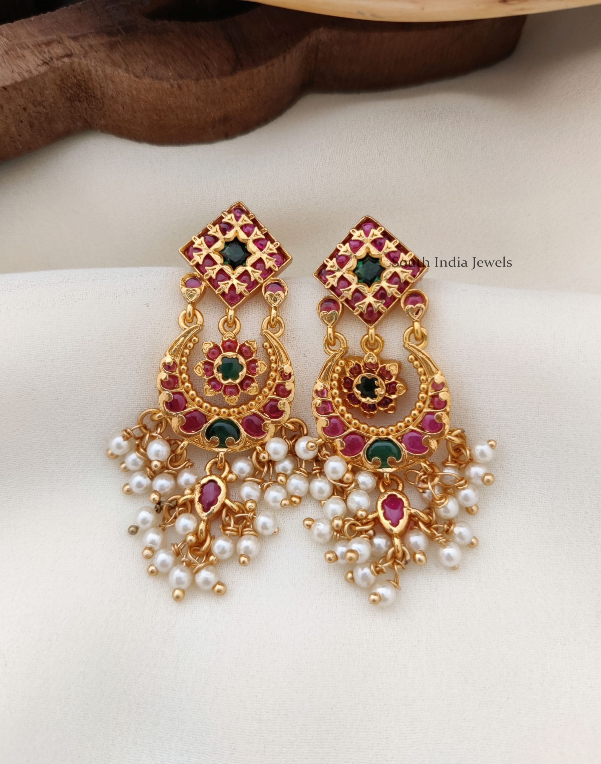 Amazing Chandbali Flower Design Earrings (2)