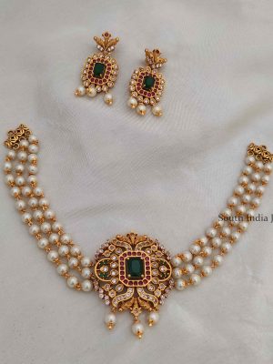 Beautiful Pearl Choker -05