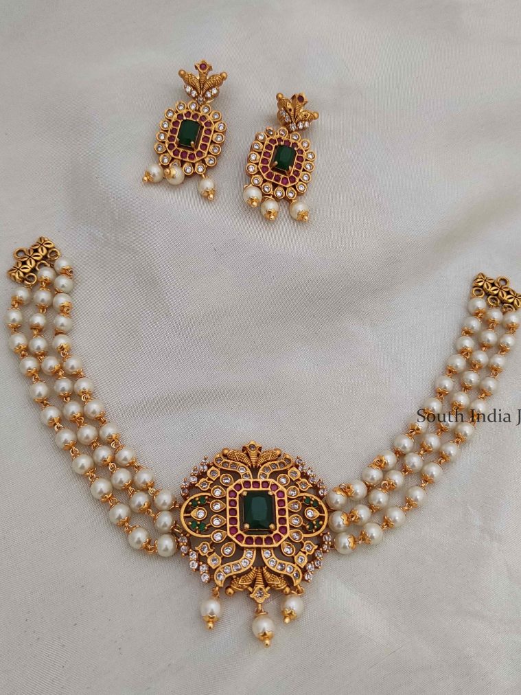 Beautiful Pearl Choker -05