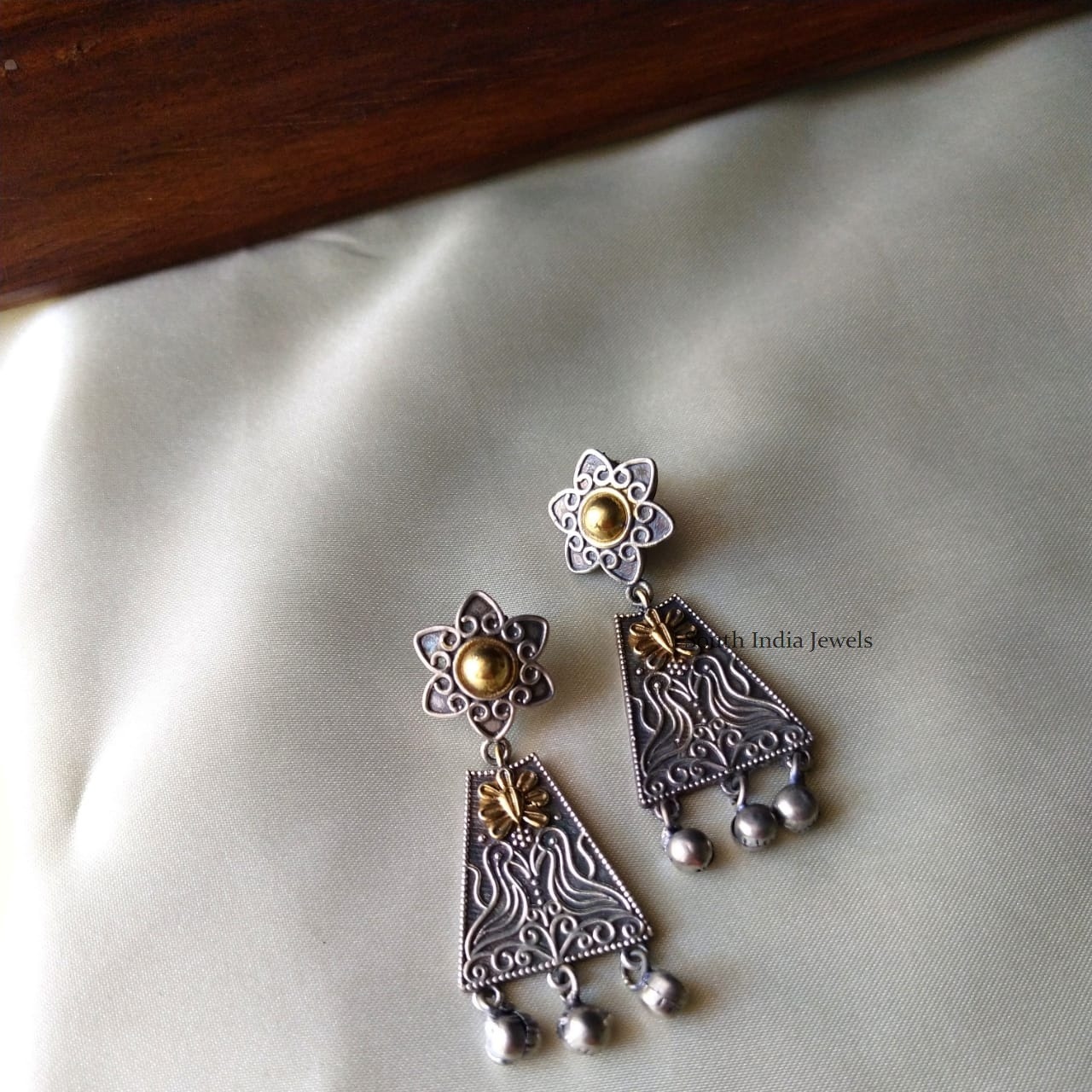 Silver Dual Tone Earrings | Earrings - South India Jewels