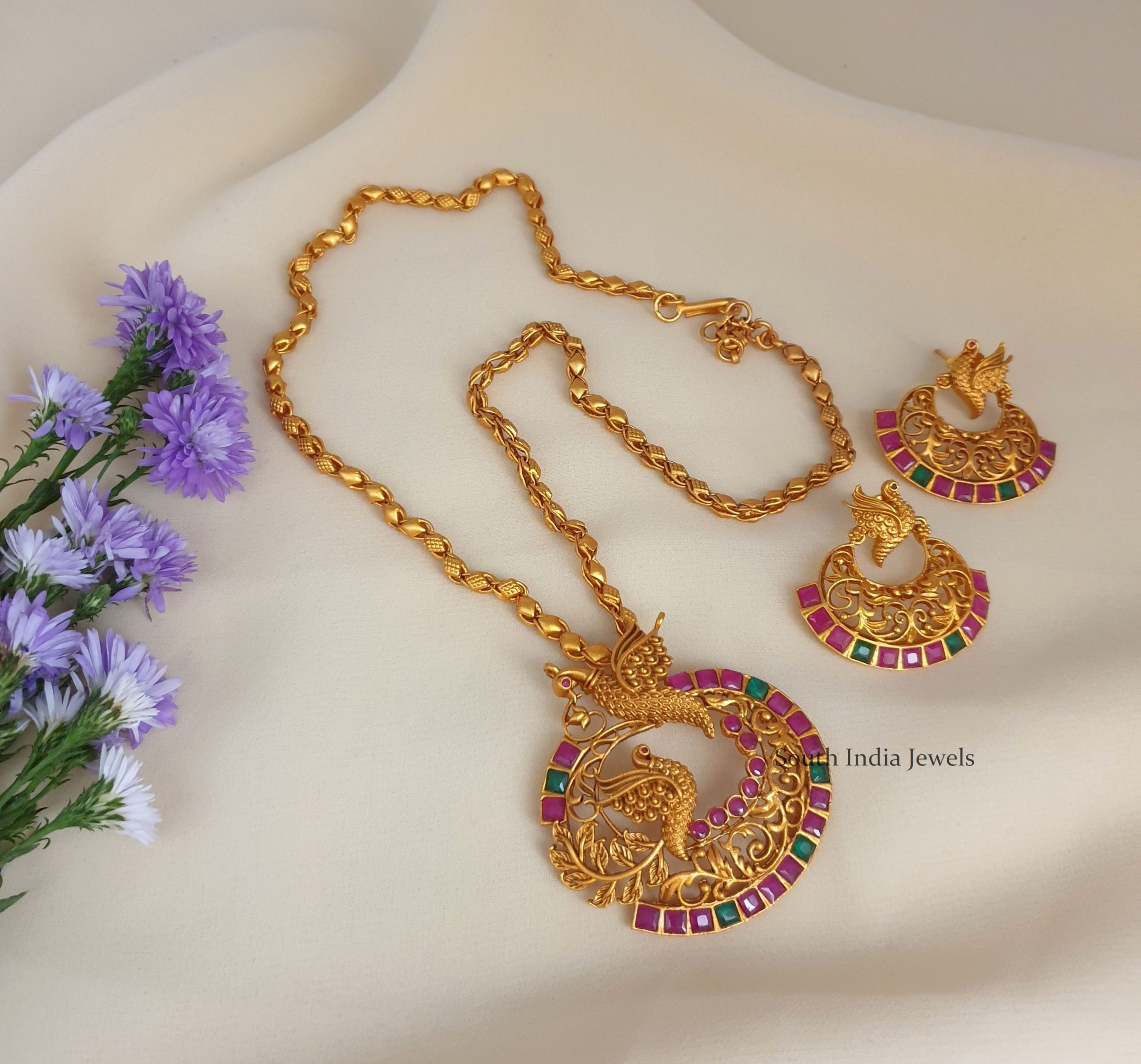 Gorgeous Design peacock Pendant with Chain