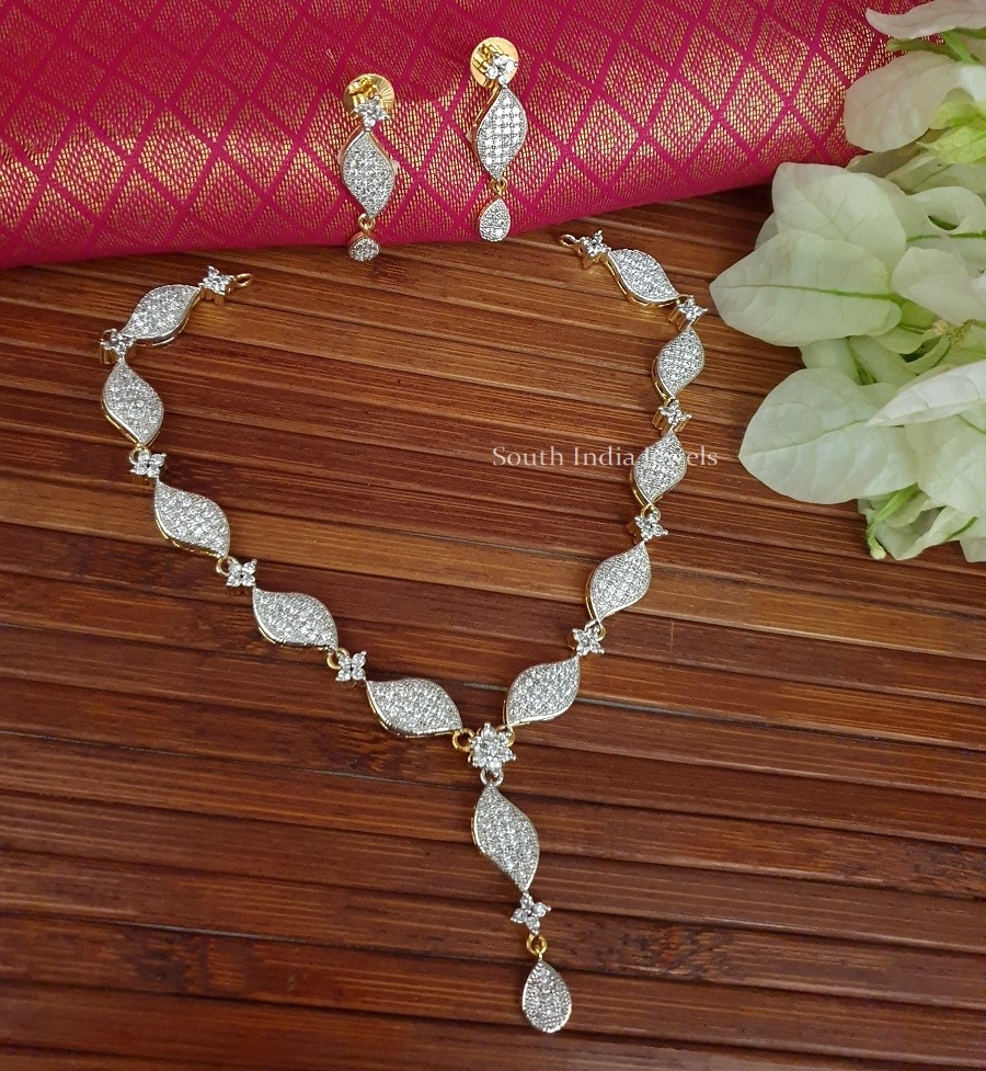 Grand Jhaiji Stone Necklace
