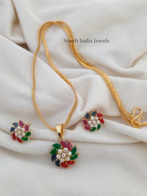 Trendy Flower Design Pendant with Chain