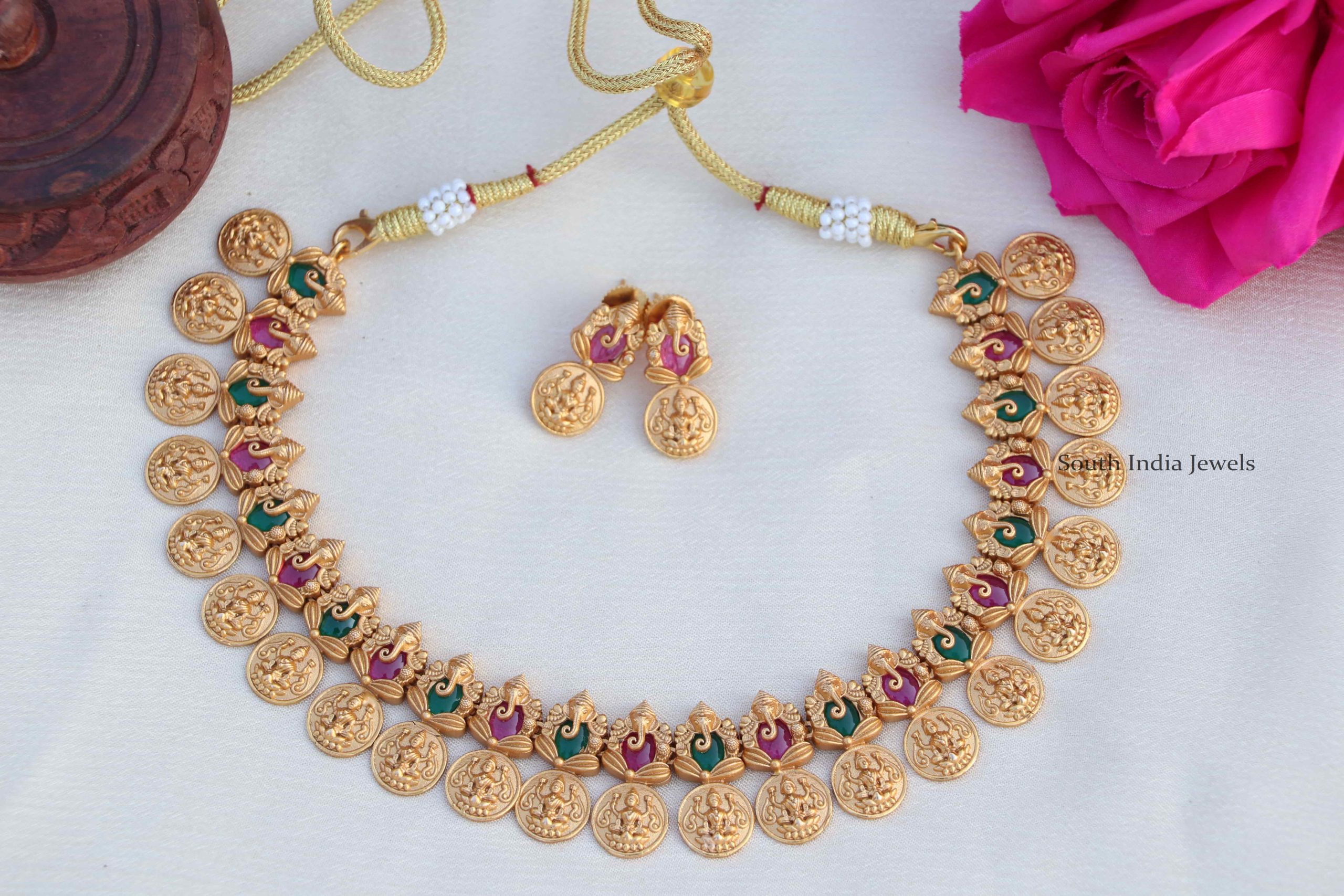 Glittering Ganesha Design Necklace