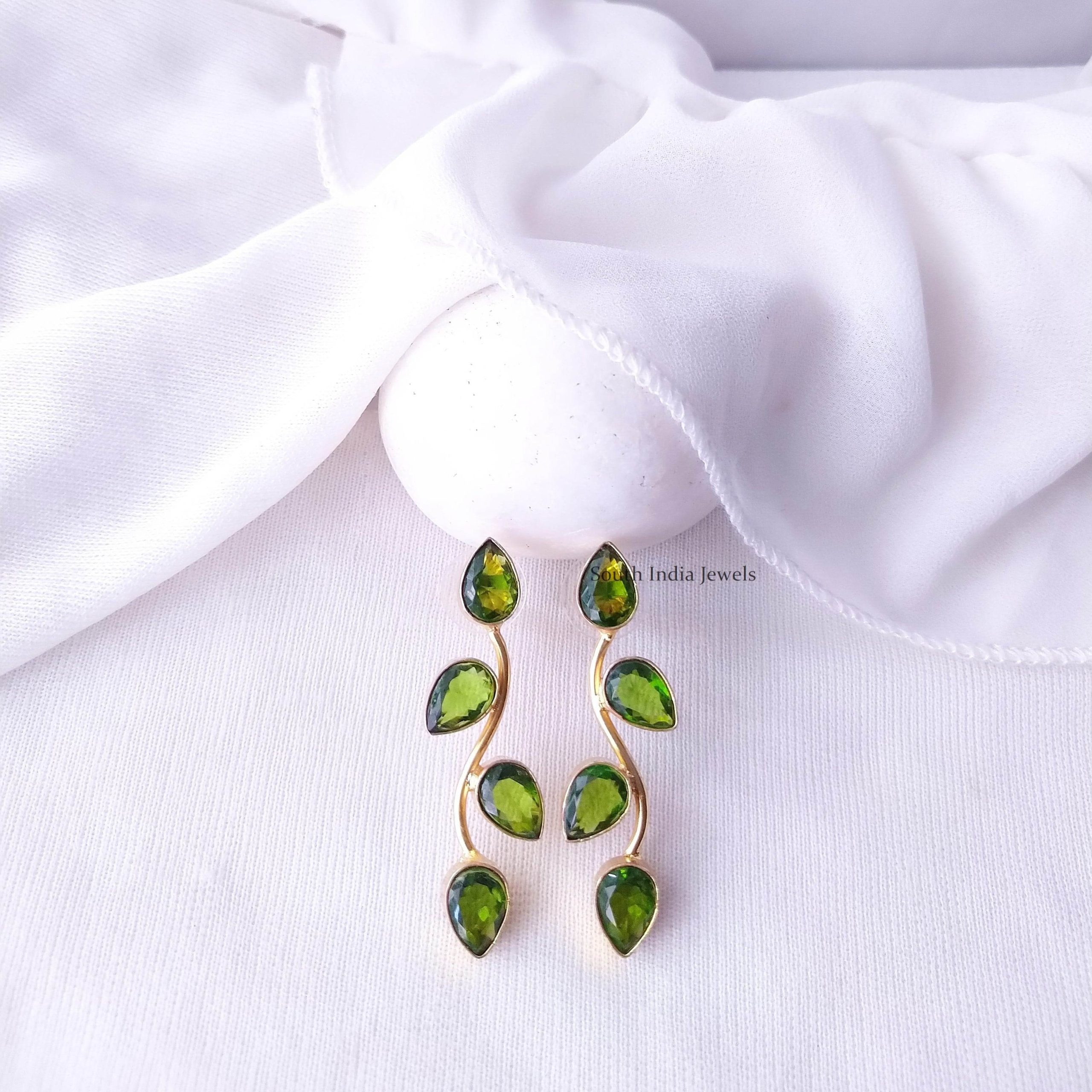 Glossy Leaf & Stem Design Earrings (6)