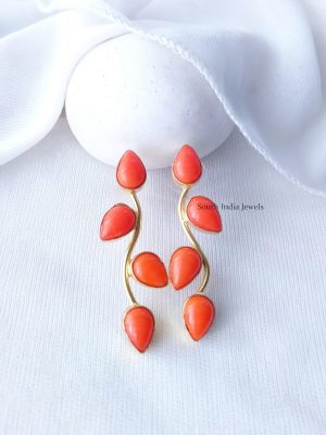 Glossy Leaf & Stem Design Earrings (8)