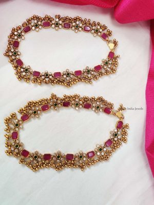 Golden Beads Floral Design Anklets (2)