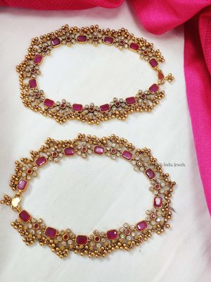 Golden Beads Floral Design Anklets