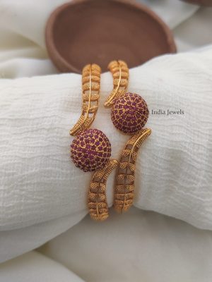 Matte Gold Finish Ruby Stone Bangles