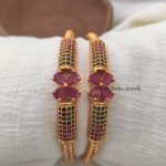 Southern Style Flower Design Bangle Set