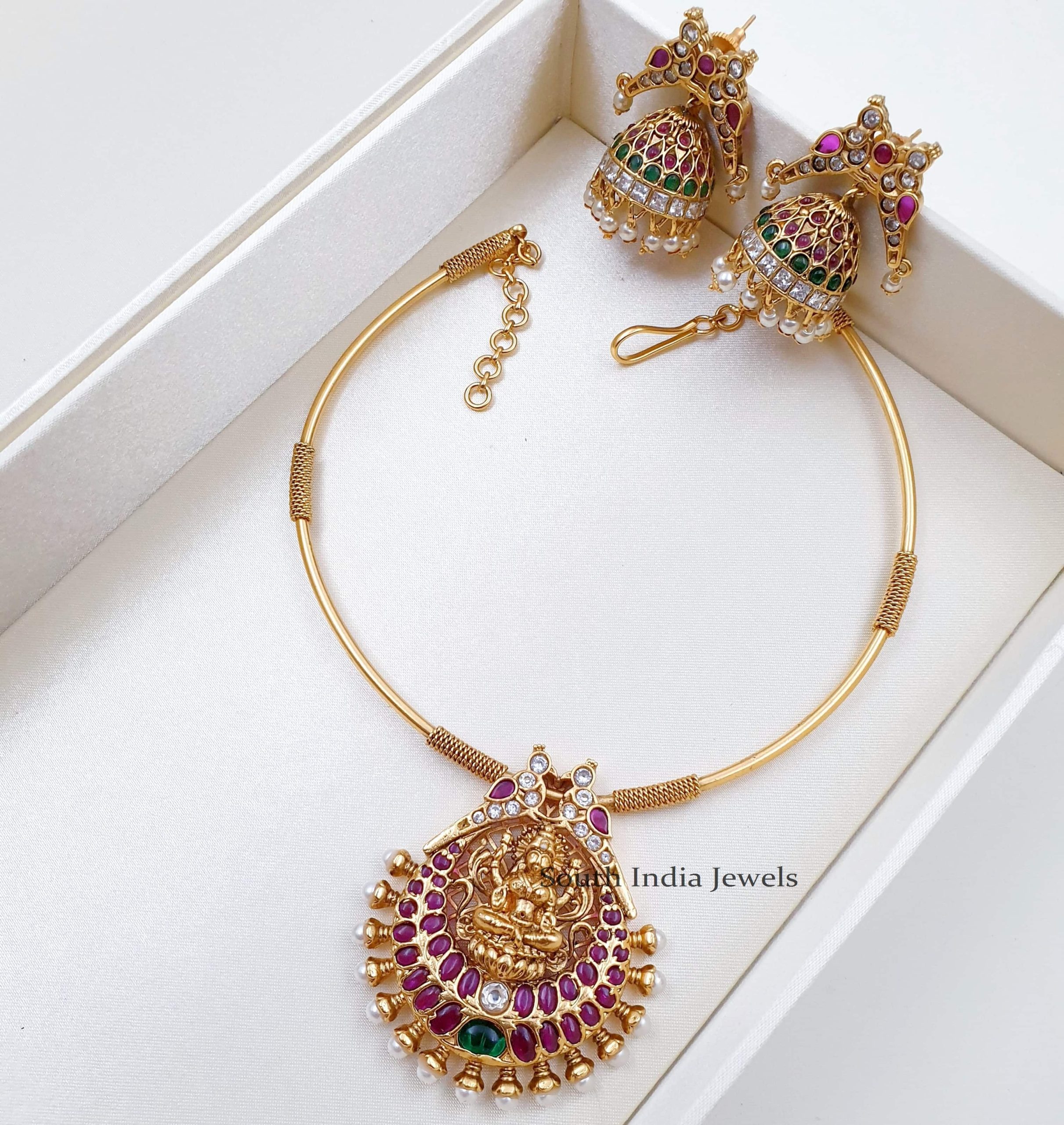 Tremendous Lakshmi Design Necklace Set