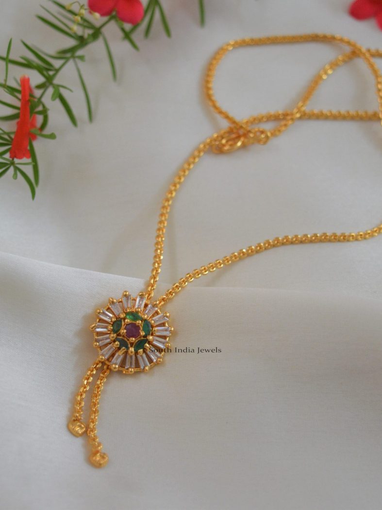 Trendy Gold Finish Chain with Pendant