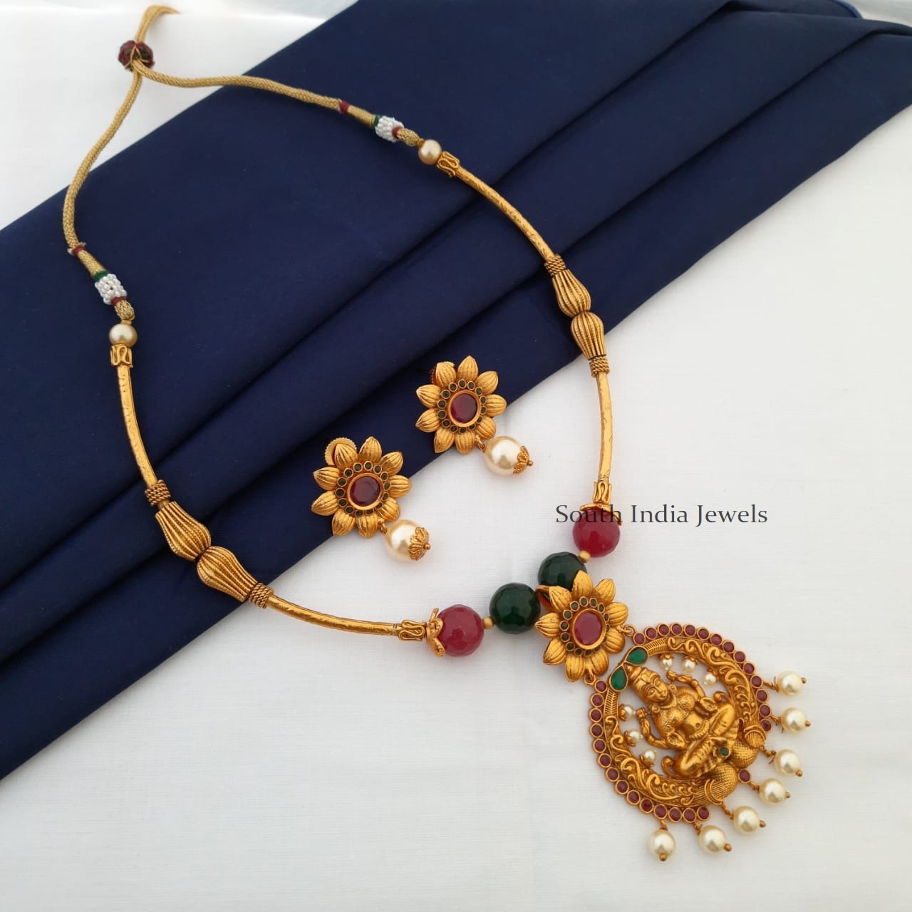Trendy Lakshmi Pendant Necklace