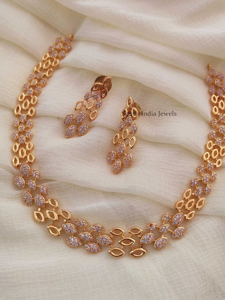 Trendy-Light-Weight-Necklace