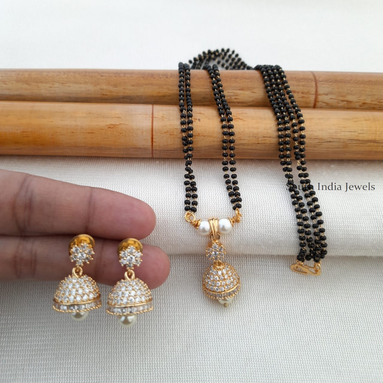 Trendy Mangal Sutra with Jhumka Pendant