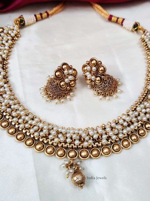 Classic Pearls & Beads Necklace (2)