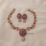 Traditional Delicate Necklace Set